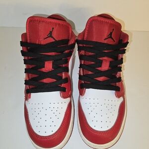 Air Jordan 1 Low (GS) Nike White Red Black Kids Sneakers US 5Y Bulls